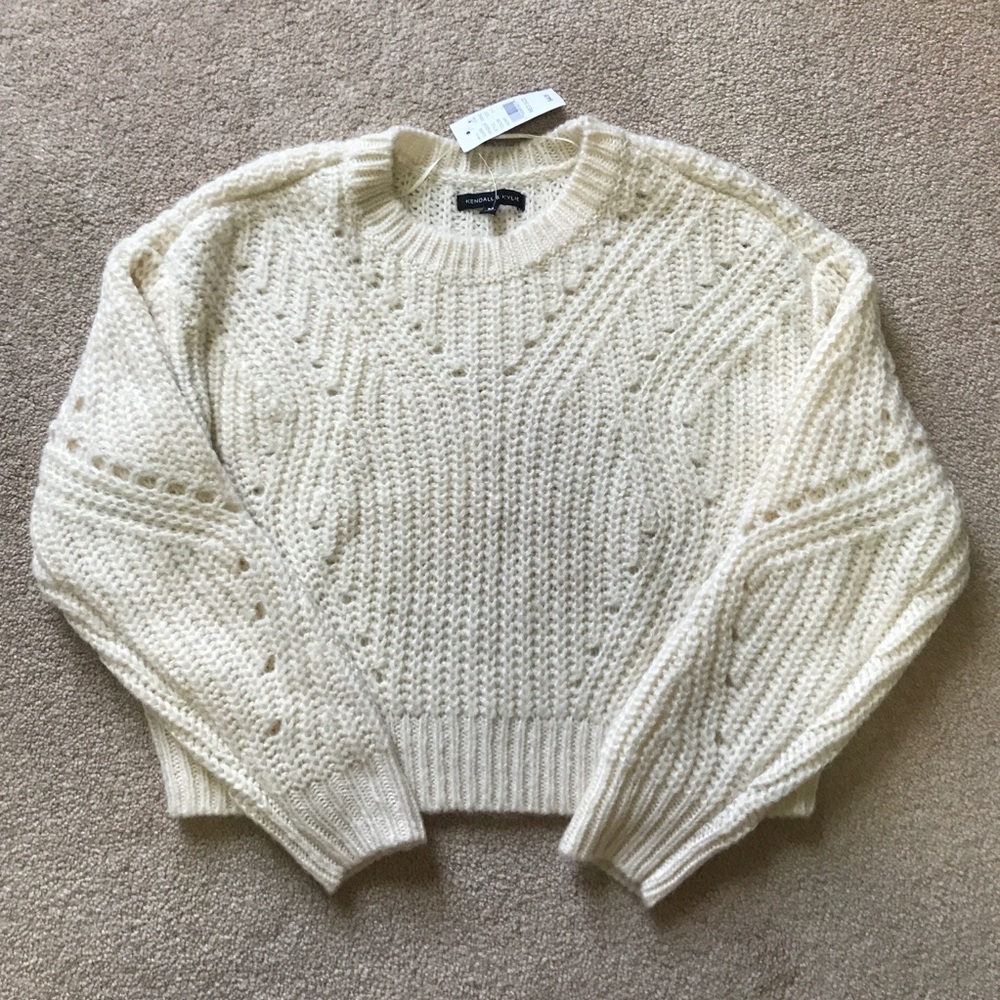 NWT Kendall & Kylie cropped ivory sweater